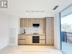 117 Broadway Ave in Toronto, ON - Building Photo - Building Photo