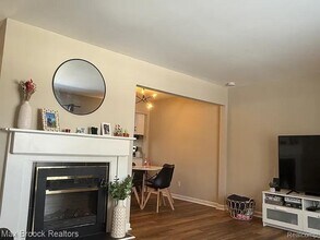 42556 Plymouth Hollow Dr in Plymouth, MI - Building Photo - Building Photo