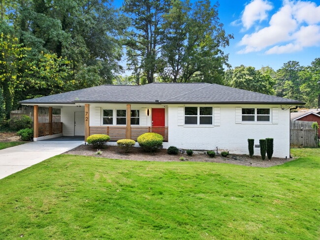 property at 72 Douglas Dr SE