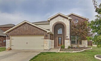 232 Oxford Dr in Fate, TX - Building Photo