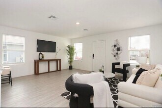 9454 Tarbutton Trl in San Antonio, TX - Building Photo - Building Photo