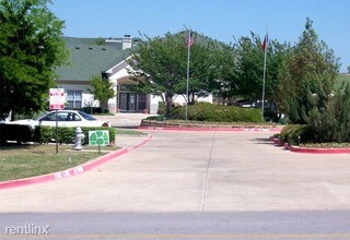 1600 N 9th St in Midlothian, TX - Building Photo - Building Photo