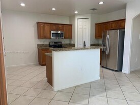 2635 SW 84th Ter in Miramar, FL - Building Photo