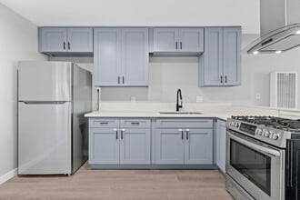 10442 Lampson Ave in Garden Grove, CA - Building Photo - Building Photo