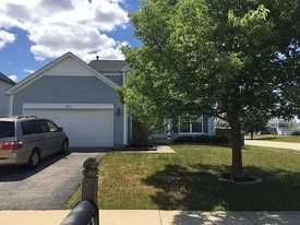 2623 Discovery Dr in Plainfield, IL - Building Photo