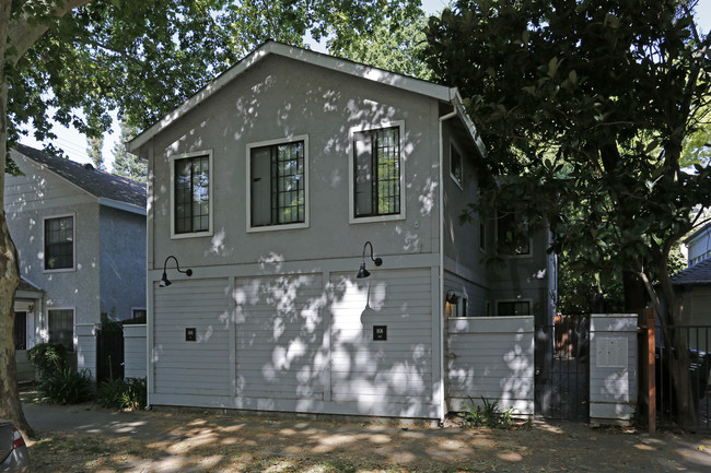 806 25th St in Sacramento, CA - Building Photo - Building Photo