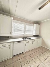 126 Laurel Ave E in Greenwood, SC - Building Photo - Building Photo