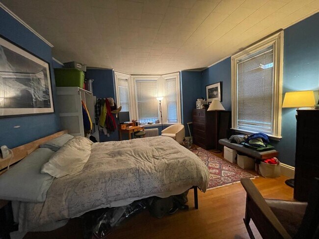 8 Park Ave in Somerville, MA - Building Photo - Building Photo