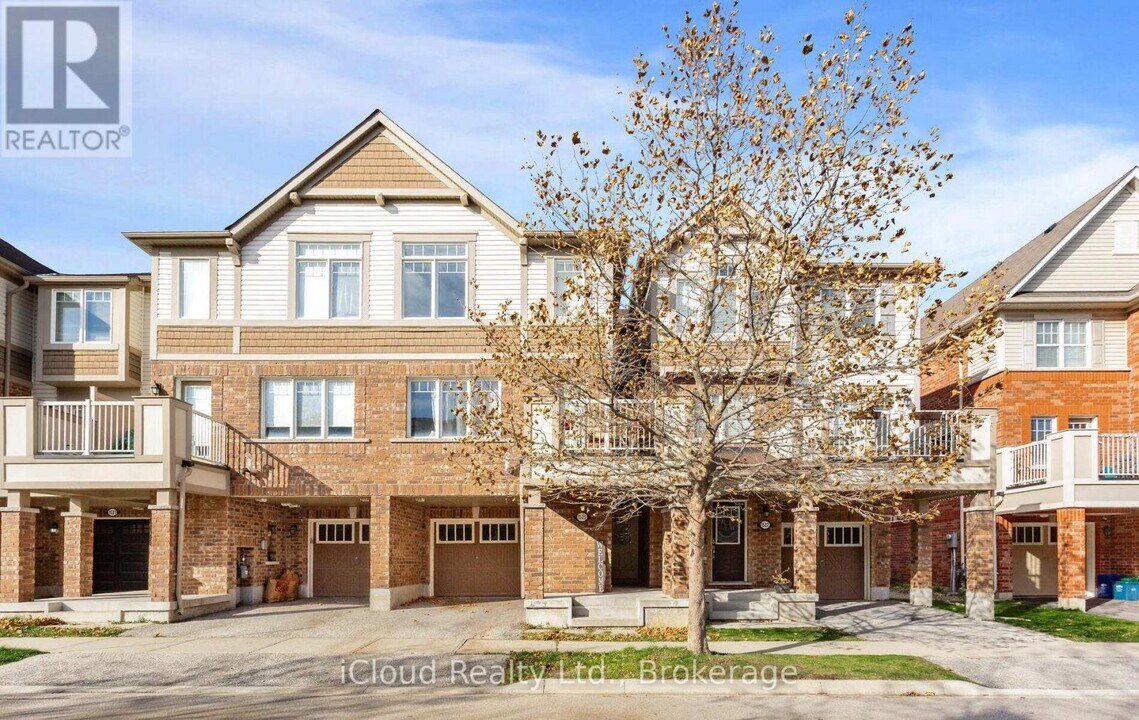 1525 Husband Pl in Milton, ON - Building Photo