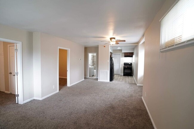 This beautifully updated 3-bedroom, 1-bath in Detroit, MI - Building Photo - Building Photo