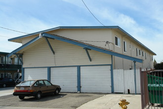 6377 Baine Ave in Newark, CA - Building Photo - Building Photo