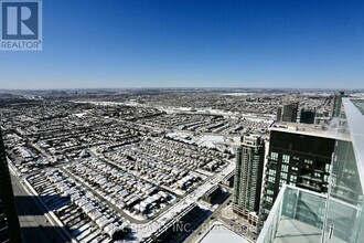 3900 Confederation Pkwy in Mississauga, ON - Building Photo - Building Photo