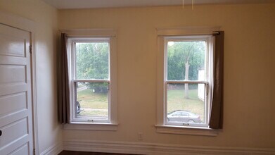 519 Congress St, Unit #2 in Ypsilanti, MI - Building Photo - Building Photo