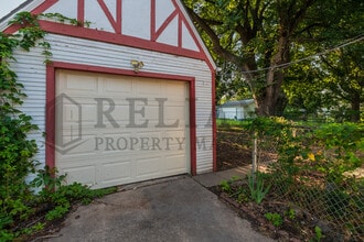 216 S Meridian Ave in Wichita, KS - Building Photo - Building Photo