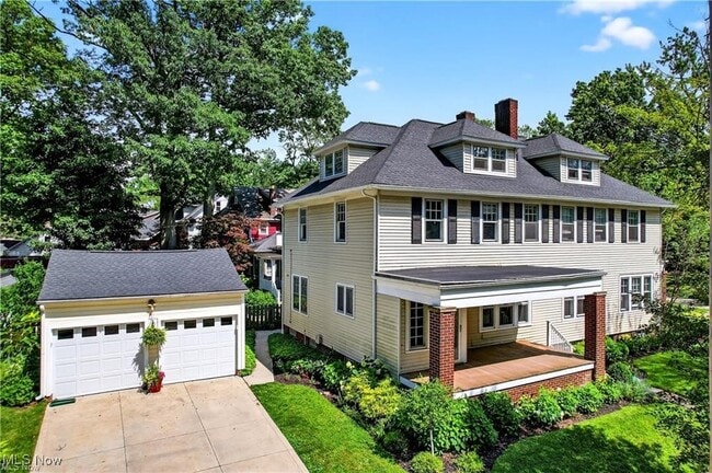 property at 3025 Meadowbrook Blvd