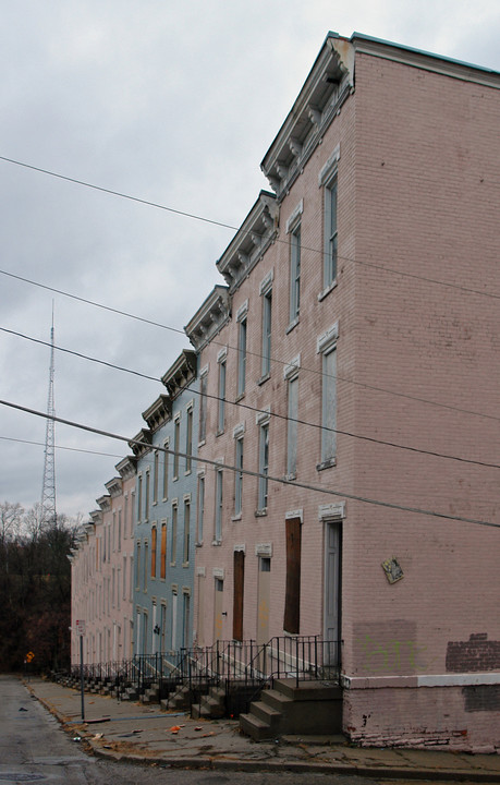 2 Glencoe Pl in Cincinnati, OH - Building Photo