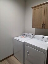 2217 Overlook Ridge Ct in Watertown, SD - Building Photo