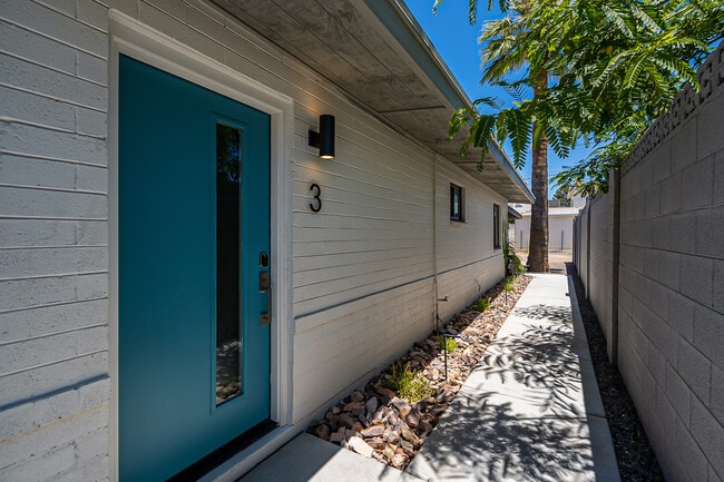 6227 N 13th Plz, Unit 3 in Phoenix, AZ - Foto de edificio - Building Photo
