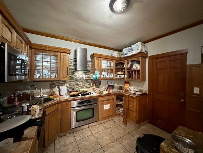 5 Spring Garden St, Unit 2 in Boston, MA - Building Photo - Building Photo