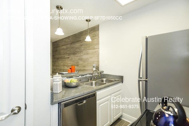2101 W Anderson Ln-Unit -222 in Austin, TX - Building Photo - Building Photo