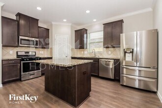 2201 Windy Grove Dr in Texas City, TX - Foto de edificio - Building Photo