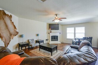 1014 Lake Grove Dr in Little Elm, TX - Building Photo - Building Photo