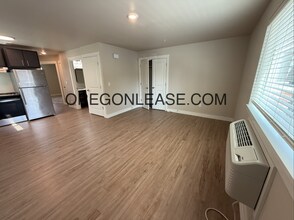 4080 Horace St in Springfield, OR - Building Photo - Building Photo