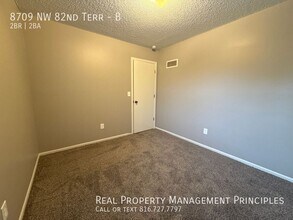 8709 NW 82 Terrace in Kansas City, MO - Building Photo - Building Photo