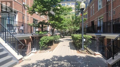 415 Jarvis St in Toronto, ON - Building Photo - Building Photo