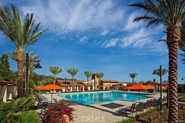 134 Stallion in Irvine, CA - Foto de edificio - Building Photo