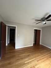 4752 N Olcott Ave in Harwood Heights, IL - Building Photo - Building Photo