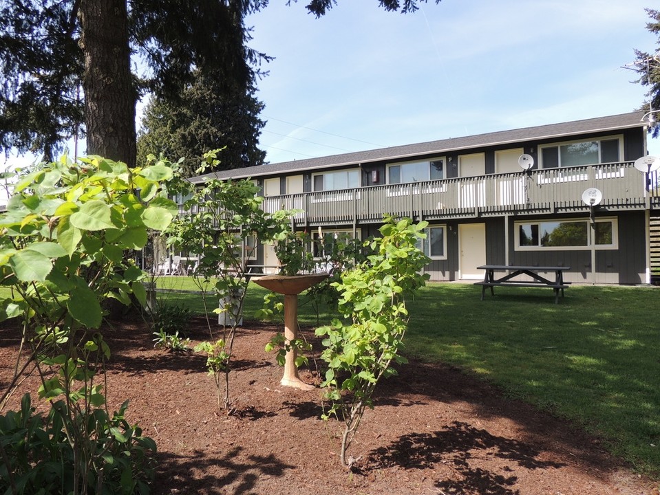 The Park at Auburn in Auburn, WA - Building Photo