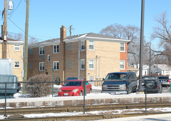 9639 Pacific Ave in Franklin Park, IL - Foto de edificio - Building Photo