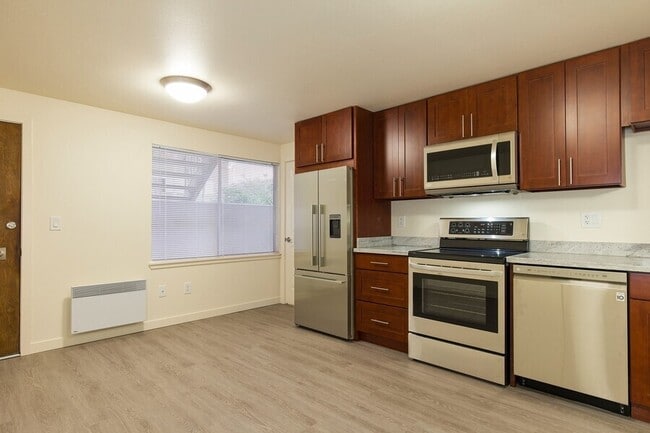 Phinney 12 Apartments in Seattle, WA - Building Photo - Building Photo