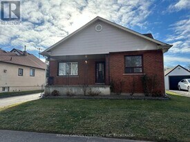 6688 Bellevue St in Niagara Falls, ON - Building Photo