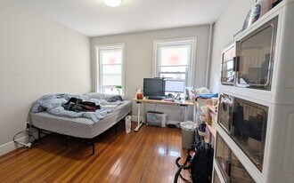 1132 Commonwealth Ave in Boston, MA - Building Photo