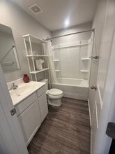 2718 Sydney Overlook Ln in Charlotte, NC - Foto de edificio - Building Photo