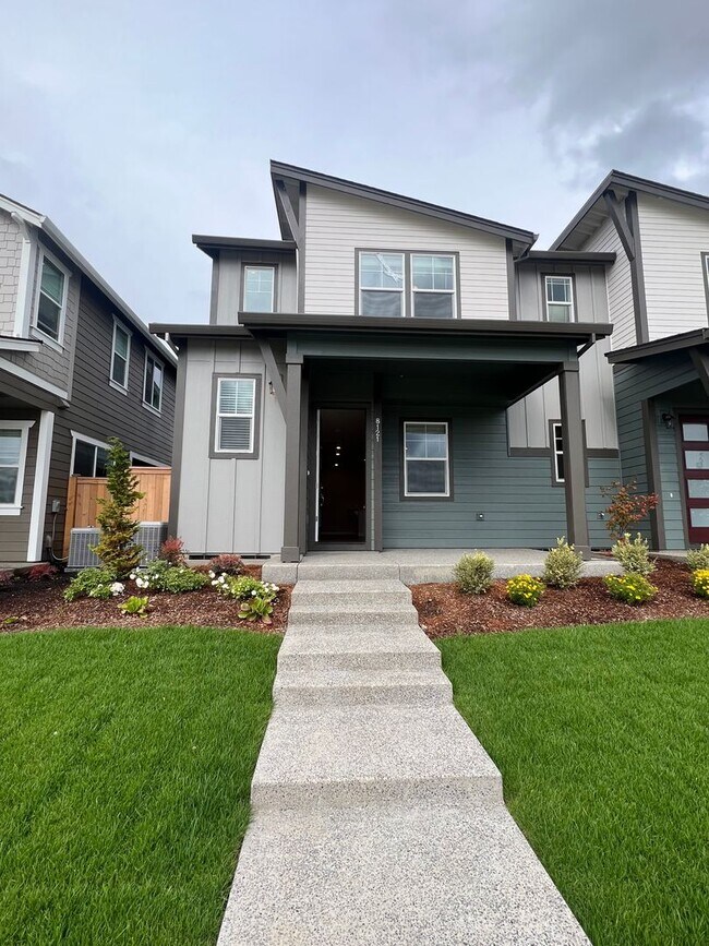 property at 8121 SE Kinnaman St