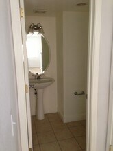 2328 S Fallbrook Dr in Los Banos, CA - Building Photo - Building Photo