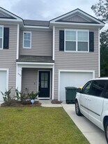 402 Salvia Rd in Savannah, GA - Building Photo