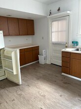 3300 N Long Ave, Unit 1N in Chicago, IL - Building Photo - Building Photo