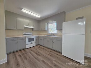 705 China Grove Hwy in Rockwell, NC - Building Photo - Building Photo