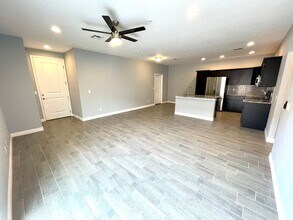 755 Vista Grande Dr in Kingman, AZ - Building Photo - Building Photo