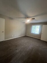 1904 Beechtree Ct in Charlotte, NC - Foto de edificio - Building Photo