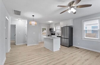 307 Beechwood Ave in Norfolk, VA - Building Photo - Building Photo