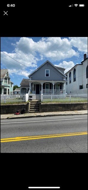 24 Canal St in Brattleboro, VT - Building Photo