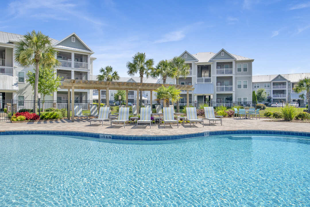 The Crossings At Milestone in Pensacola, FL - Foto de edificio