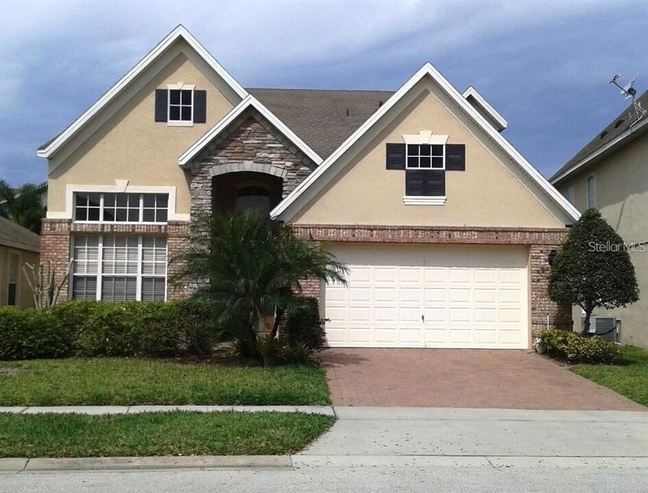 526 Spring River Dr in Orlando, FL - Building Photo