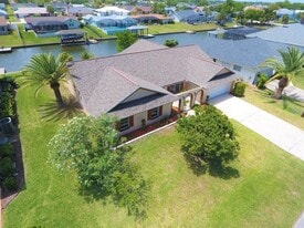 10 Coral Reef Ct S in Palm Coast, FL - Building Photo