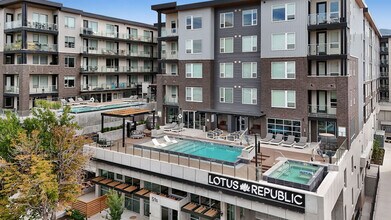 Lotus Republic Apartments in Salt Lake City, UT - Foto de edificio - Building Photo